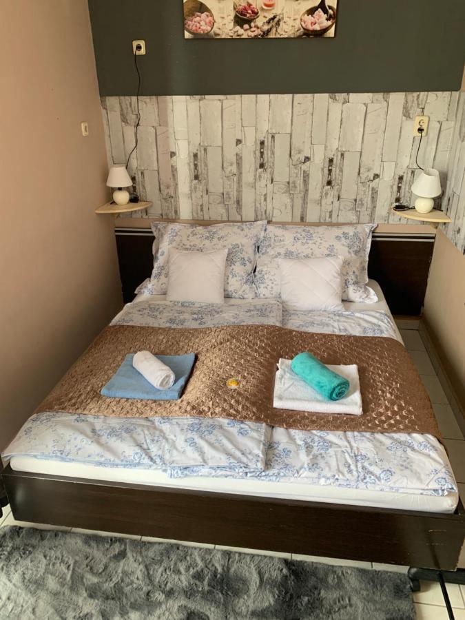 Furo-Lak 1 Apartman Hajdúszoboszló Esterno foto