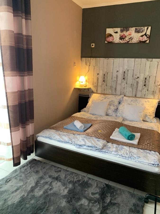 Furo-Lak 1 Apartman Hajdúszoboszló Esterno foto