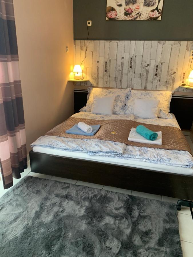 Furo-Lak 1 Apartman Hajdúszoboszló Esterno foto