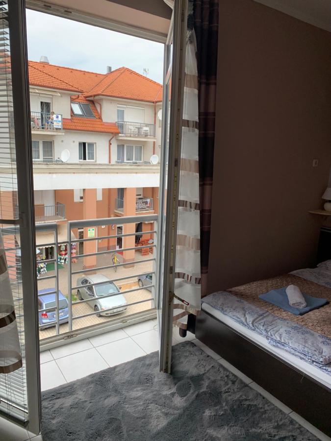 Furo-Lak 1 Apartman Hajdúszoboszló Esterno foto